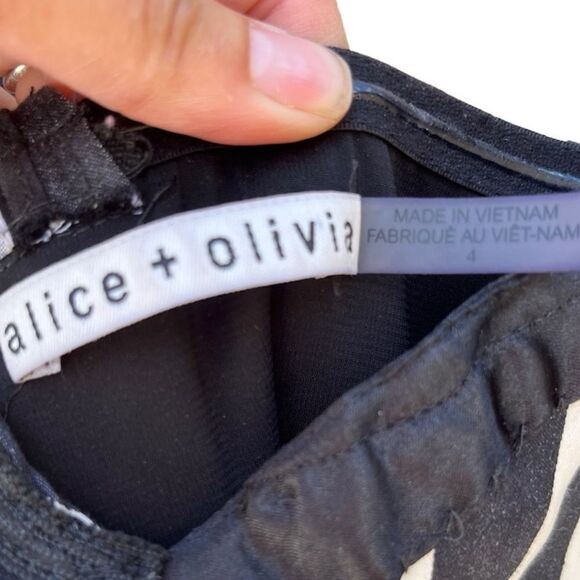 Alice + Olivia Black & White One Shoulder Capri Romper Ruffle detail Size 4 - Picture 8 of 8